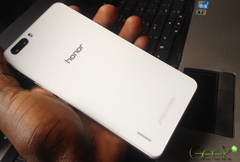 Huawei honor 6 Plus - back