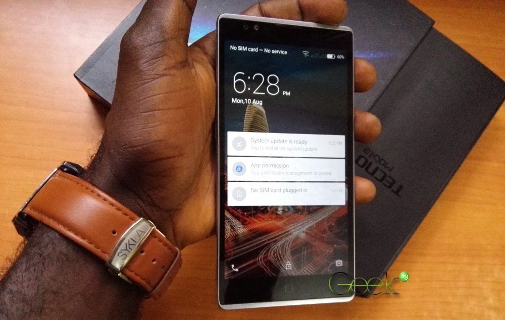 Tecno Camon C8 UI