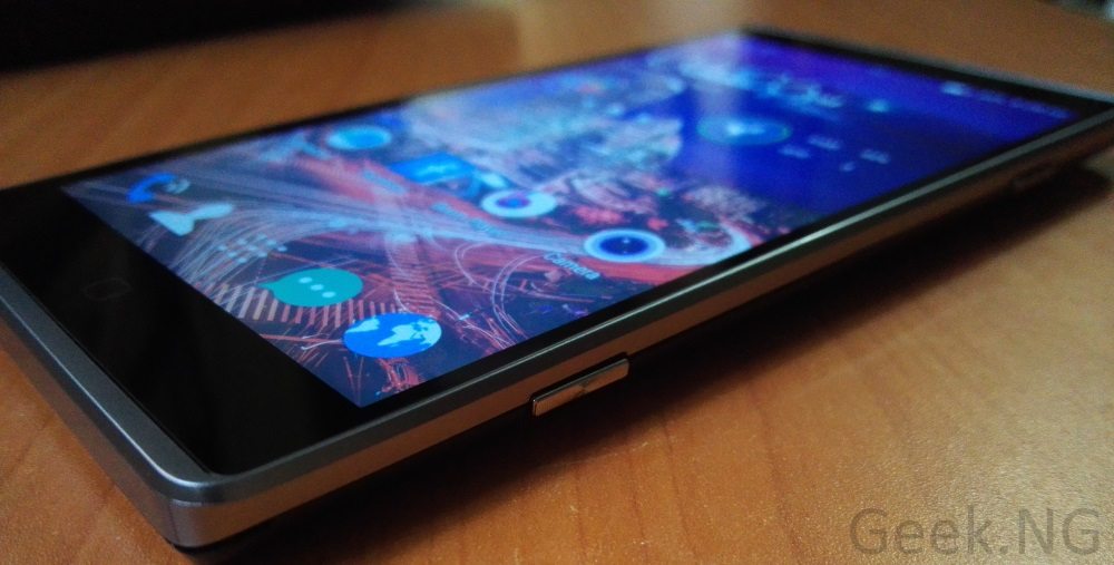 Tecno Camon C8 dedicated camera button