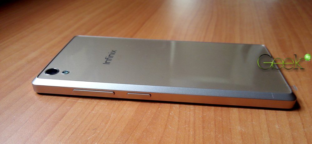 Infinix Hot 2 right side shwoing power and volume buttons