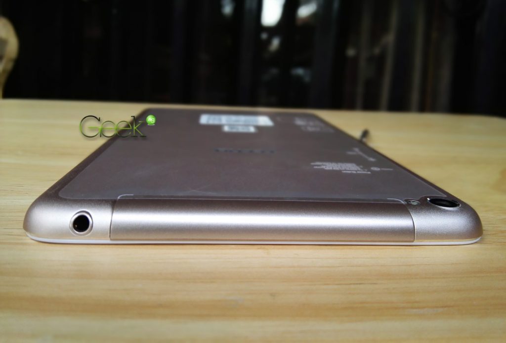Tecno DroiPad 8D top
