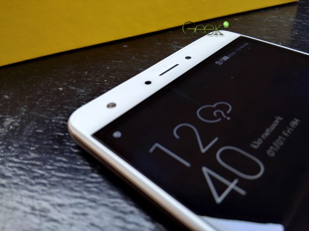 Tecno Boom J8 front