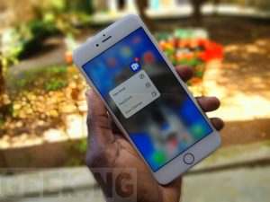 Outlook's 3D Touch options on iPhone 6s Plus