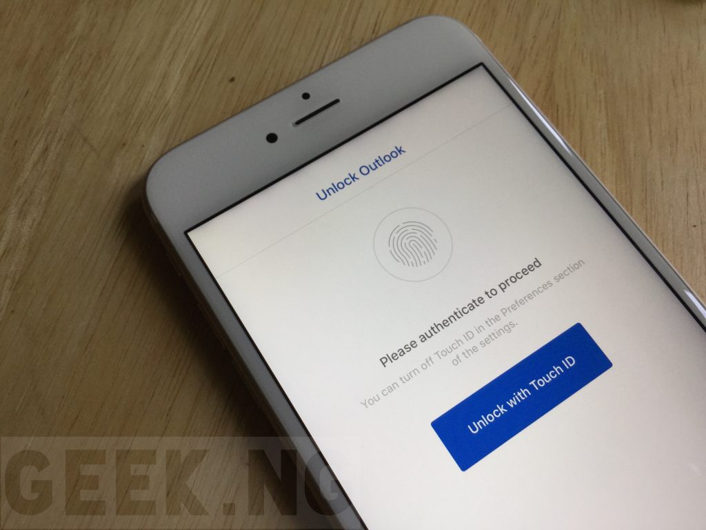 Microsoft outlook secured with Touch ID