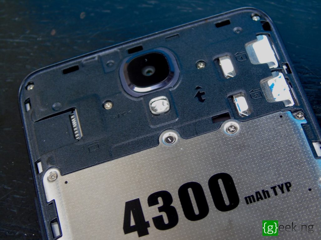 Infinix Note 4 slots