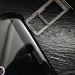 Samsung Galaxy S8+ sim tray