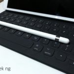 apple pencil on smart keyboard