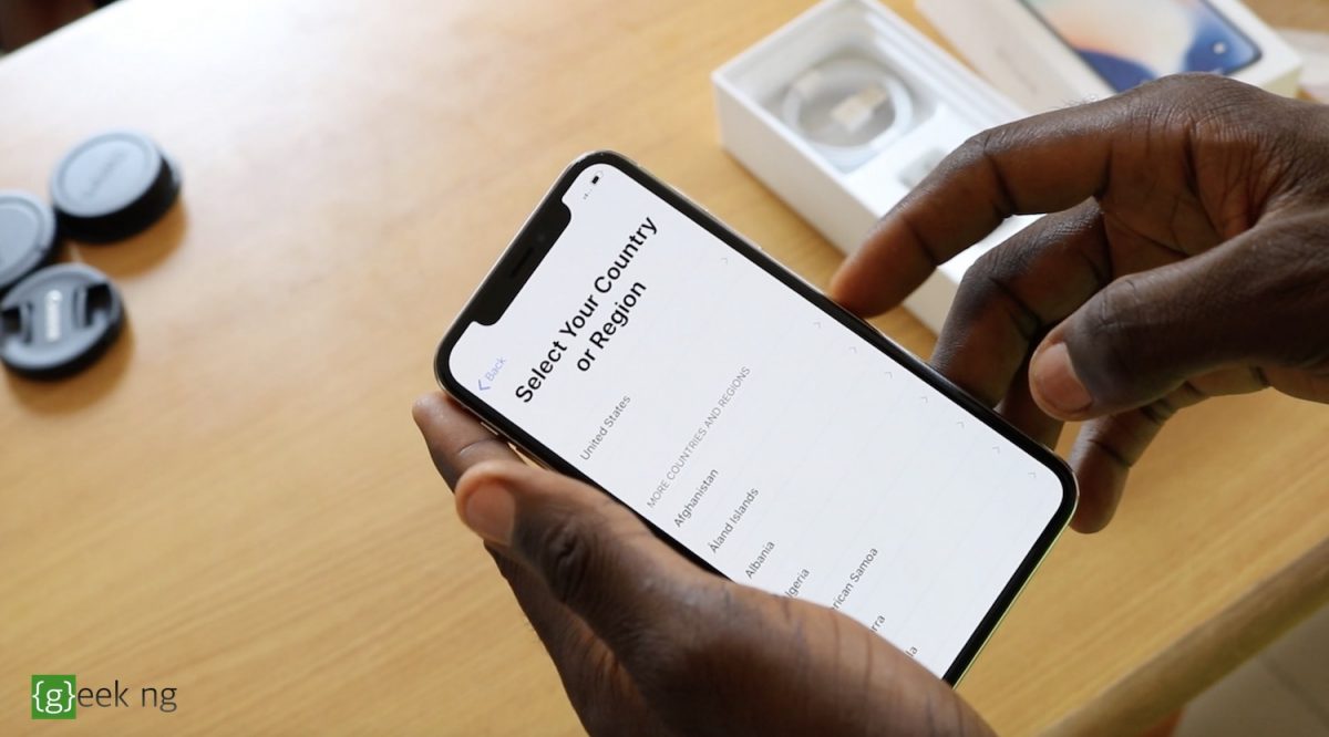 iPhone X: Unboxing & First Impressions [Video]