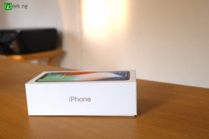 iPhone X box