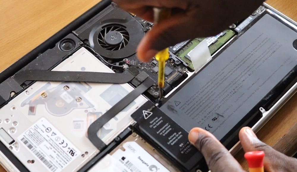 putting back the battery
