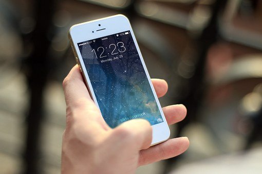 Description: Iphone, Smartphone, Apps, Apple Inc