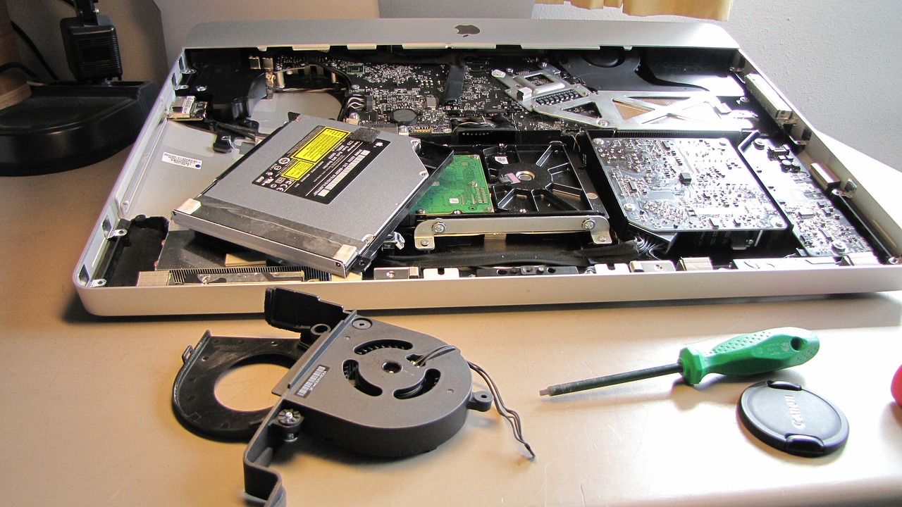 3 Essentials When Launching a Local Computer Repair Business