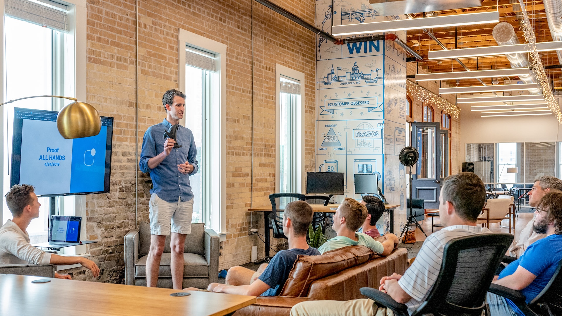 Unlocking the Power of PowerPoint: Tips and Tricks for Effective Presentations